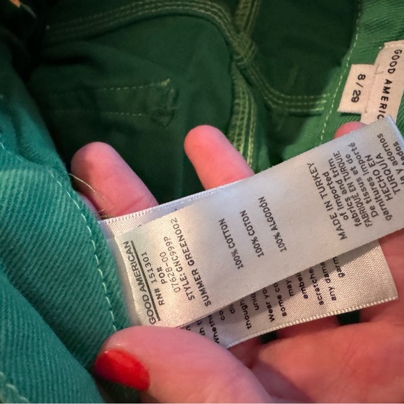 Good American Good '90s Jeans in Green - Picture 7 of 7